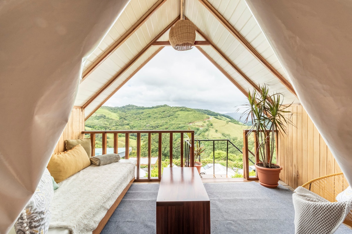 Alas Monteverde Mountain-top Chalet