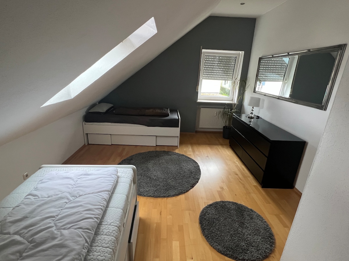 Schöne, gemütliche Wohnung nahe Augsburg