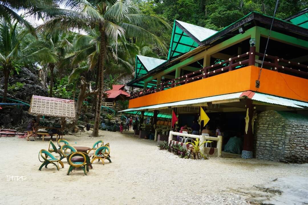 Paksi Cove Resort