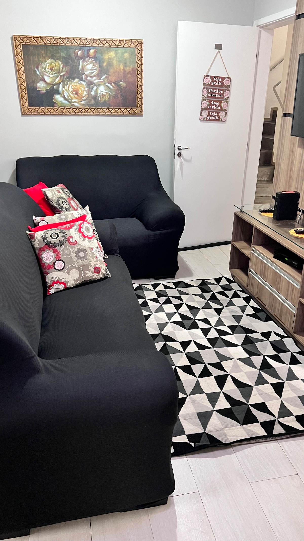 Lindo apartamento com muito conforto e segurança.