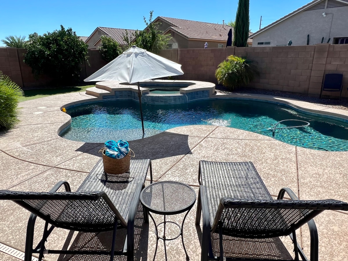 The Casa de Cactus with Private Pool and Hot Tub