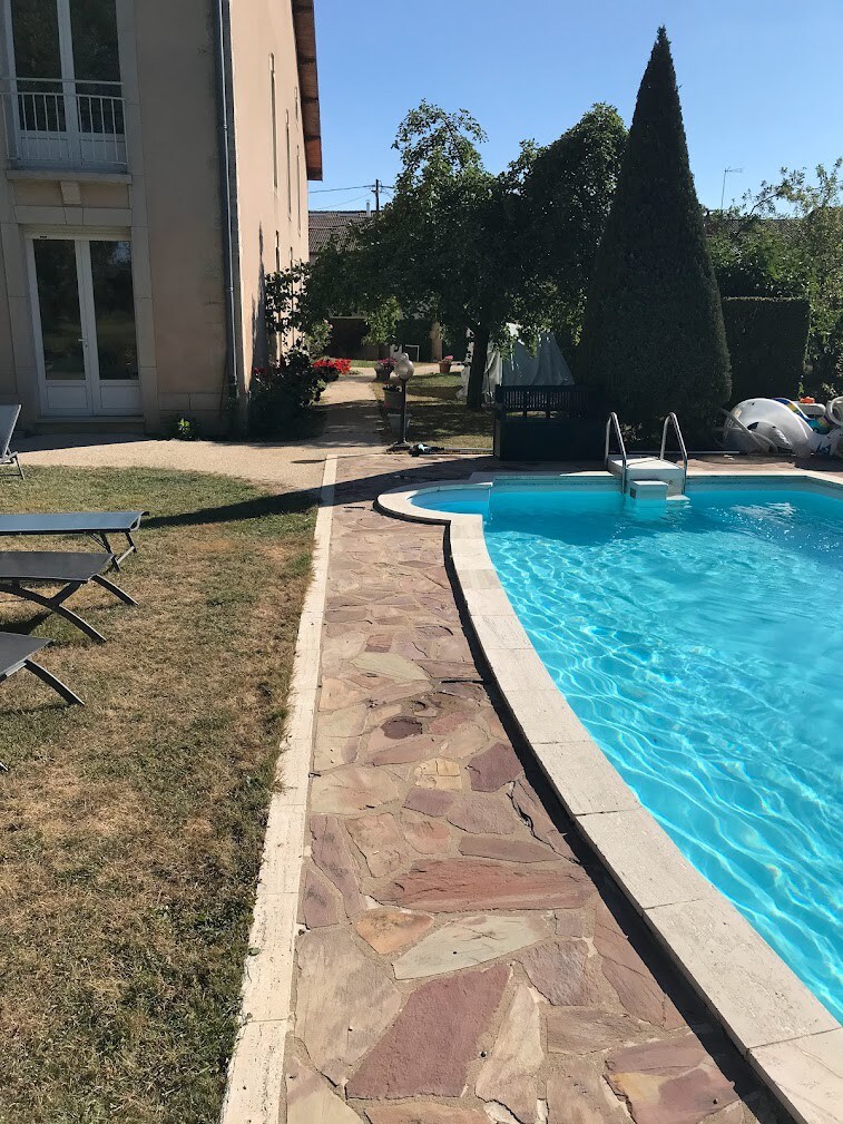 T3 pour adeptes piscine/canoé/pêche