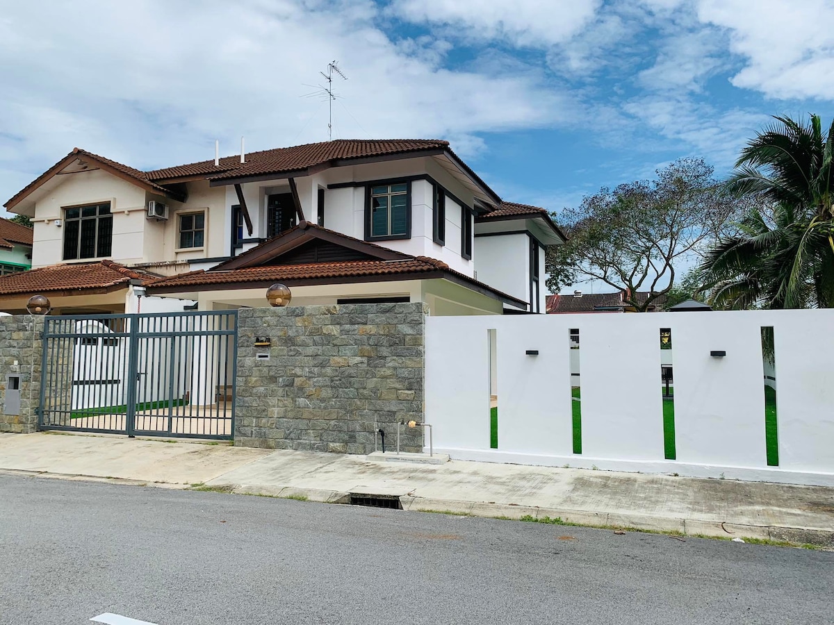 Bukit indah Home Stay(Entire House,Near Tuas)
