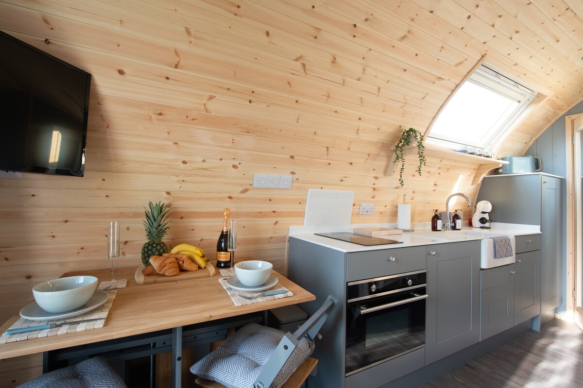 Alanna - Glamping Pod at Eden Heights Glamping