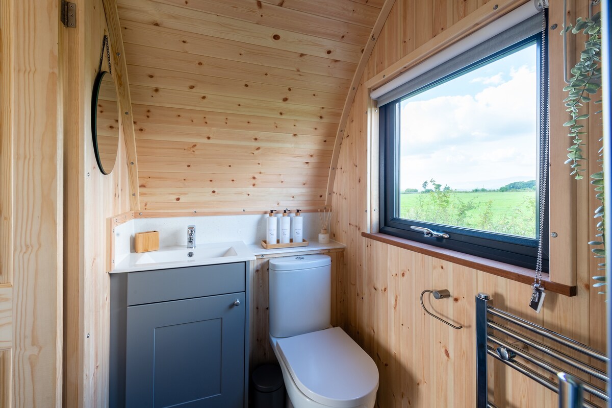 Alanna - Glamping Pod at Eden Heights Glamping