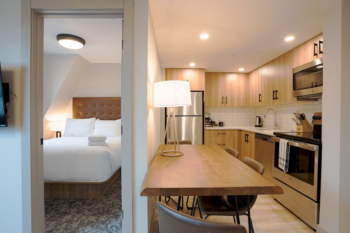 Basecamp Suites Banff- Two Bedroom Apartment