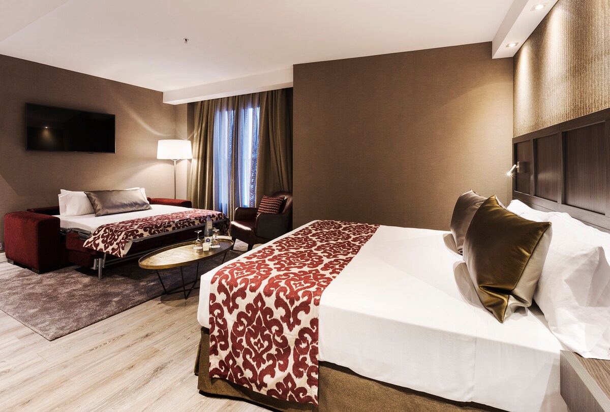 Catalonia Ronda 4* Hotel - Triple Deluxe room