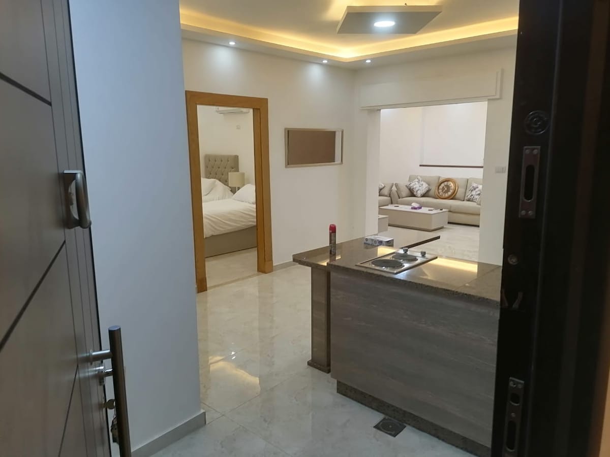 Executive 2 bedrooms fully furnished apartment