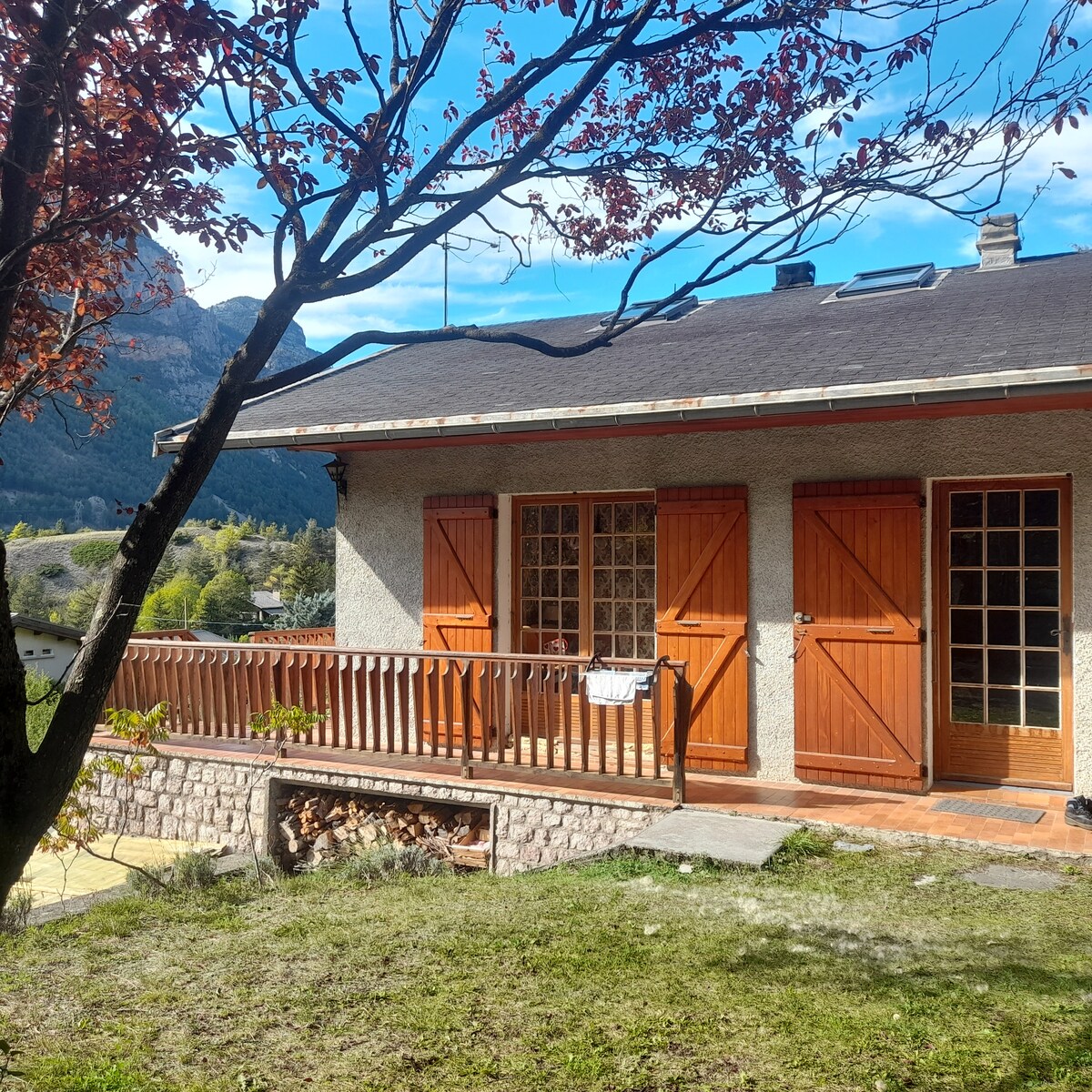 La Vigne - Chalet avec garage et jardin