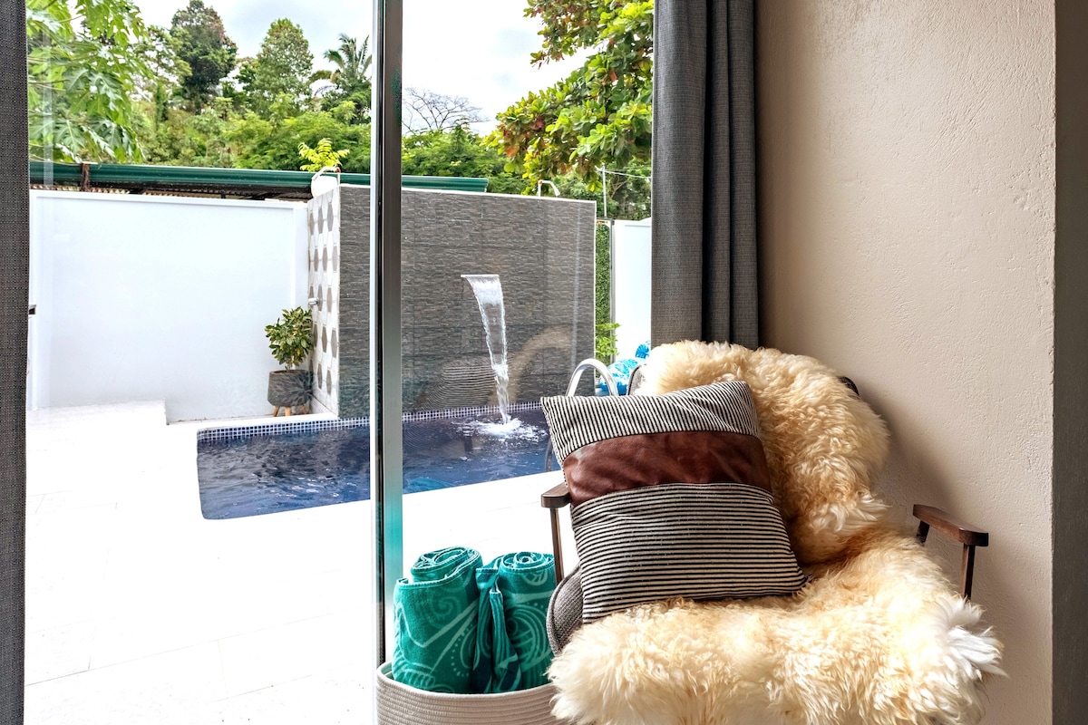 Ohana 1-Suite+Parking+Pool+BBQ+AC+WiFi+TV+Beach