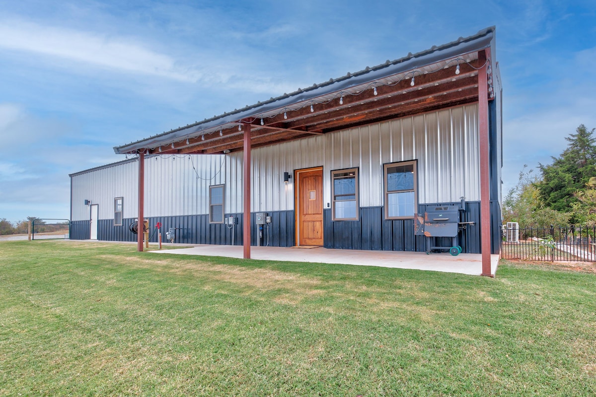 Peaceful Luxury Barndo w/ Stunning Views