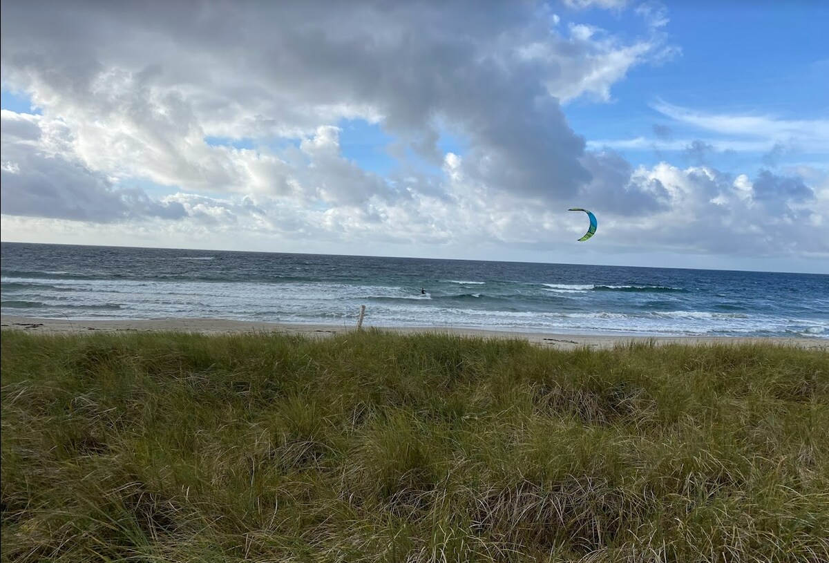 Praktisk ferieleilighet m/basseng* og nær strand