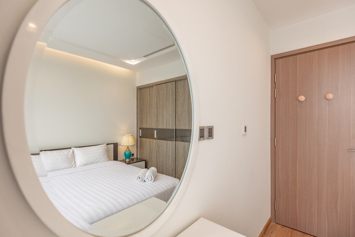 Luxury 1 Bedroom Apartment near Daewoo Hotel