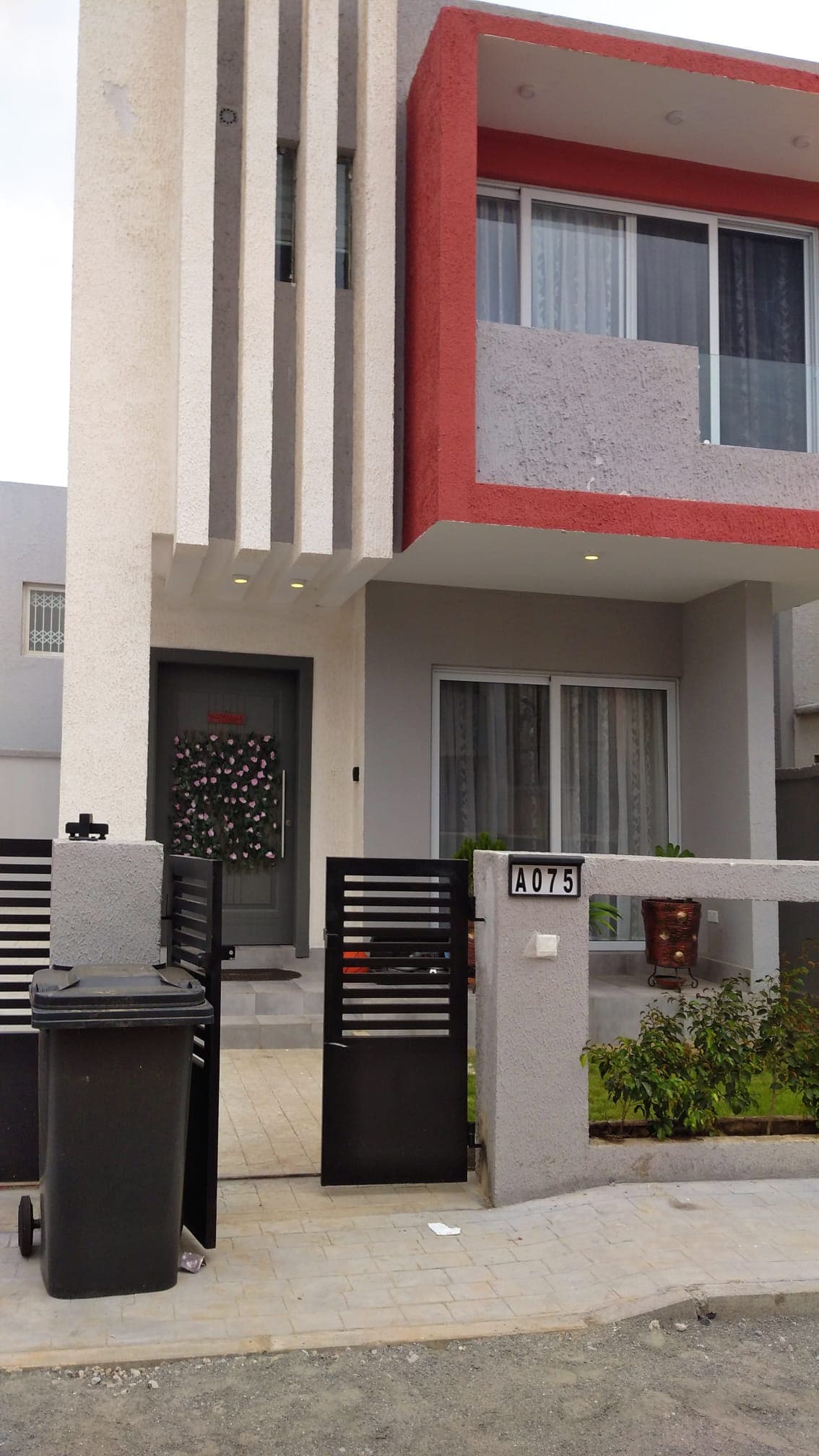 New 2 Bedroom Duplex House - Gated Estate @Tema