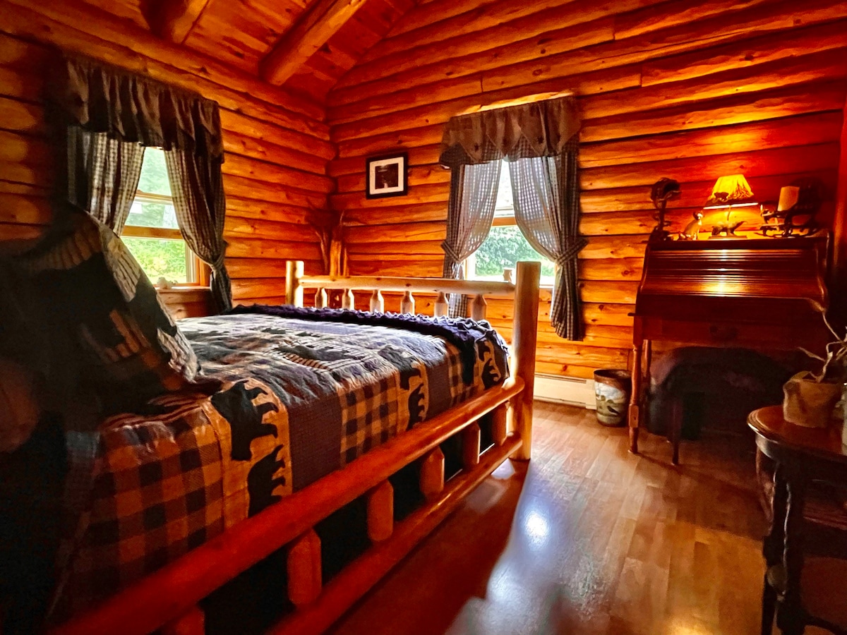 Country Log Cabin #1, White Mountains