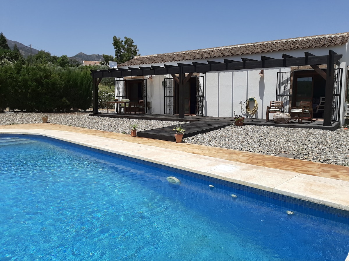 2 Bedroom Villa with Pool - Caminito del Rey