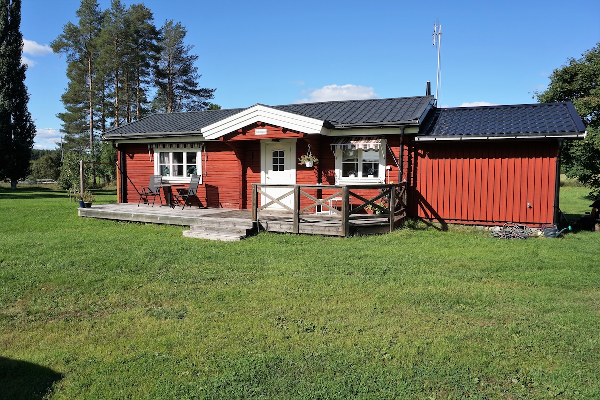 Mysig fullutrustad stuga 18 km från centrala Umeå