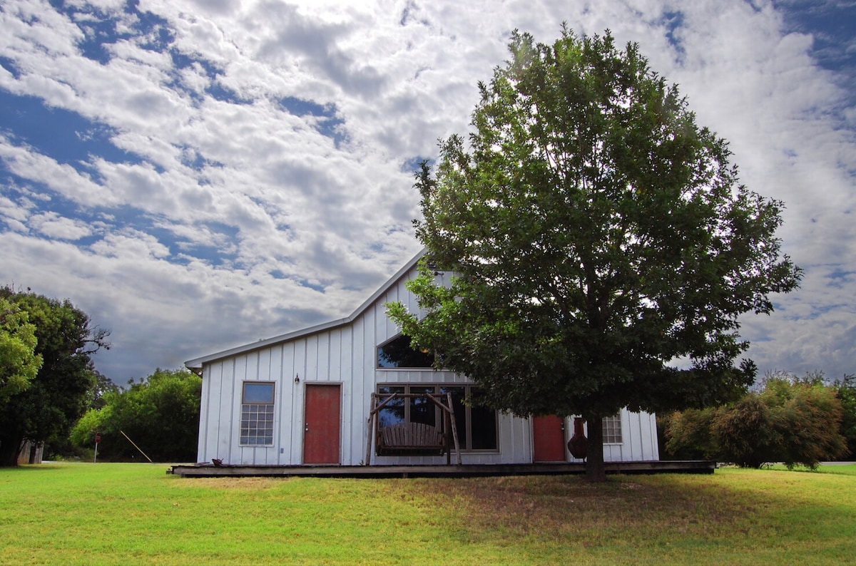 The Castlerock Ranch & Resort Tin House