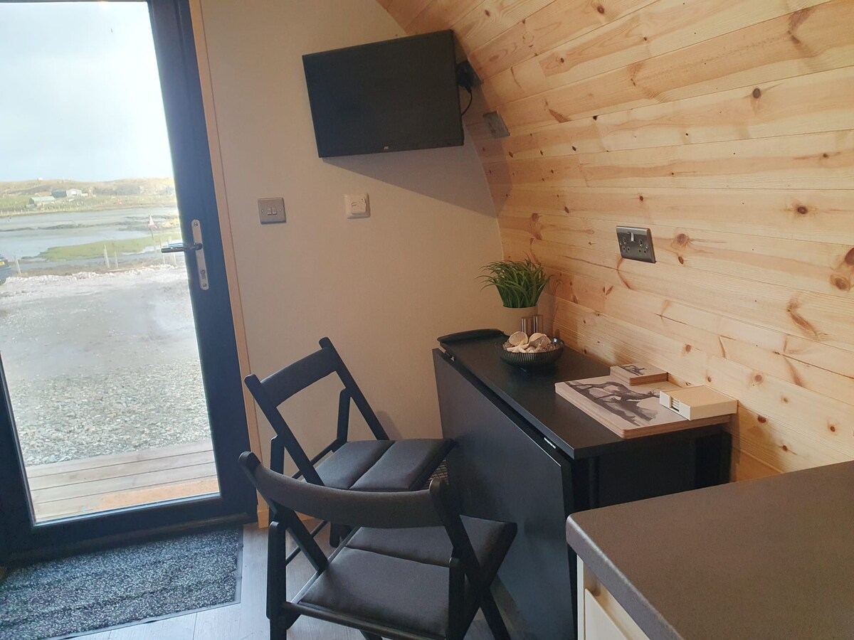 Grimsay Glamping - Pod Ruadh