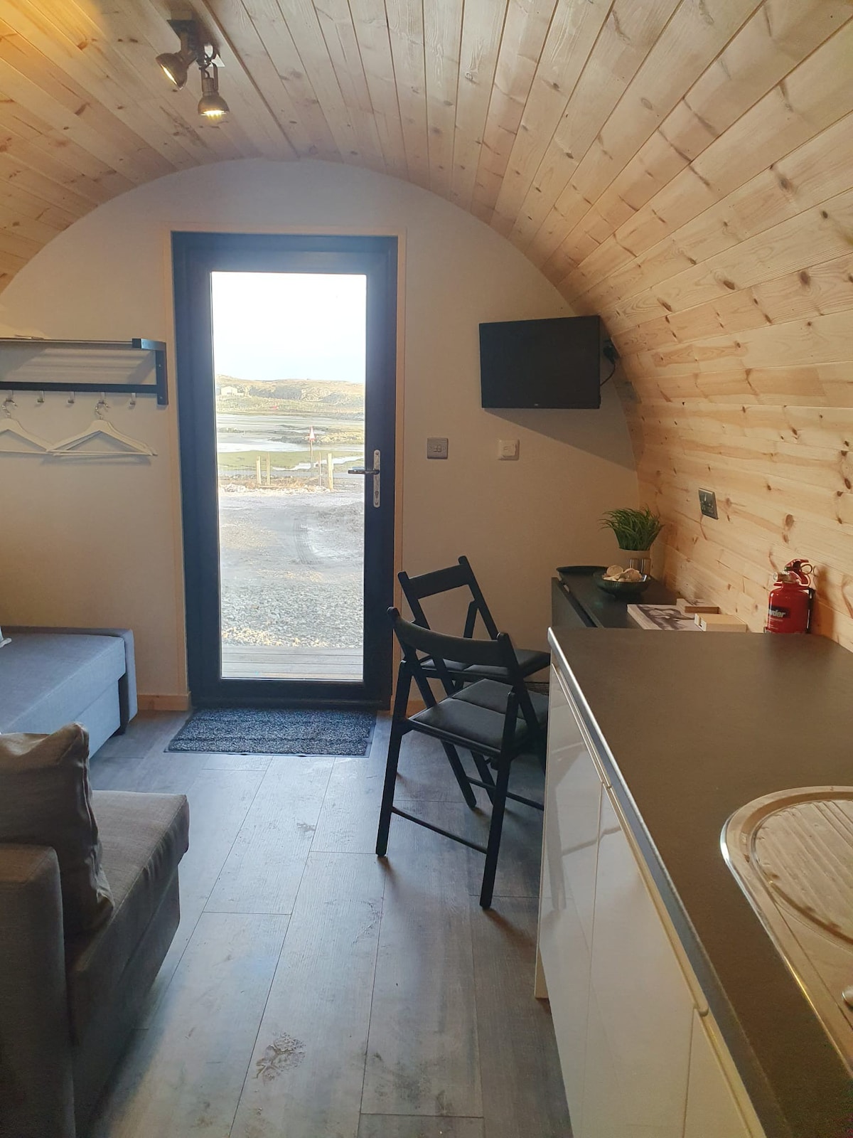 Grimsay Glamping - Pod Ruadh