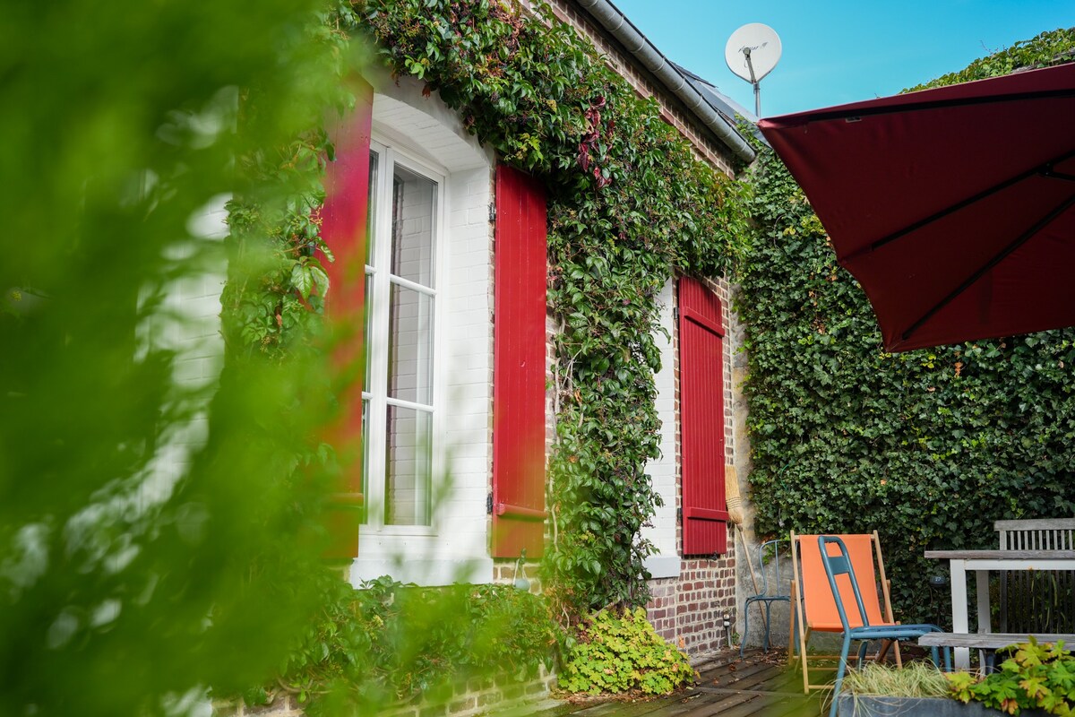 La Aussière, Maison avec jardin à 500m de la plage