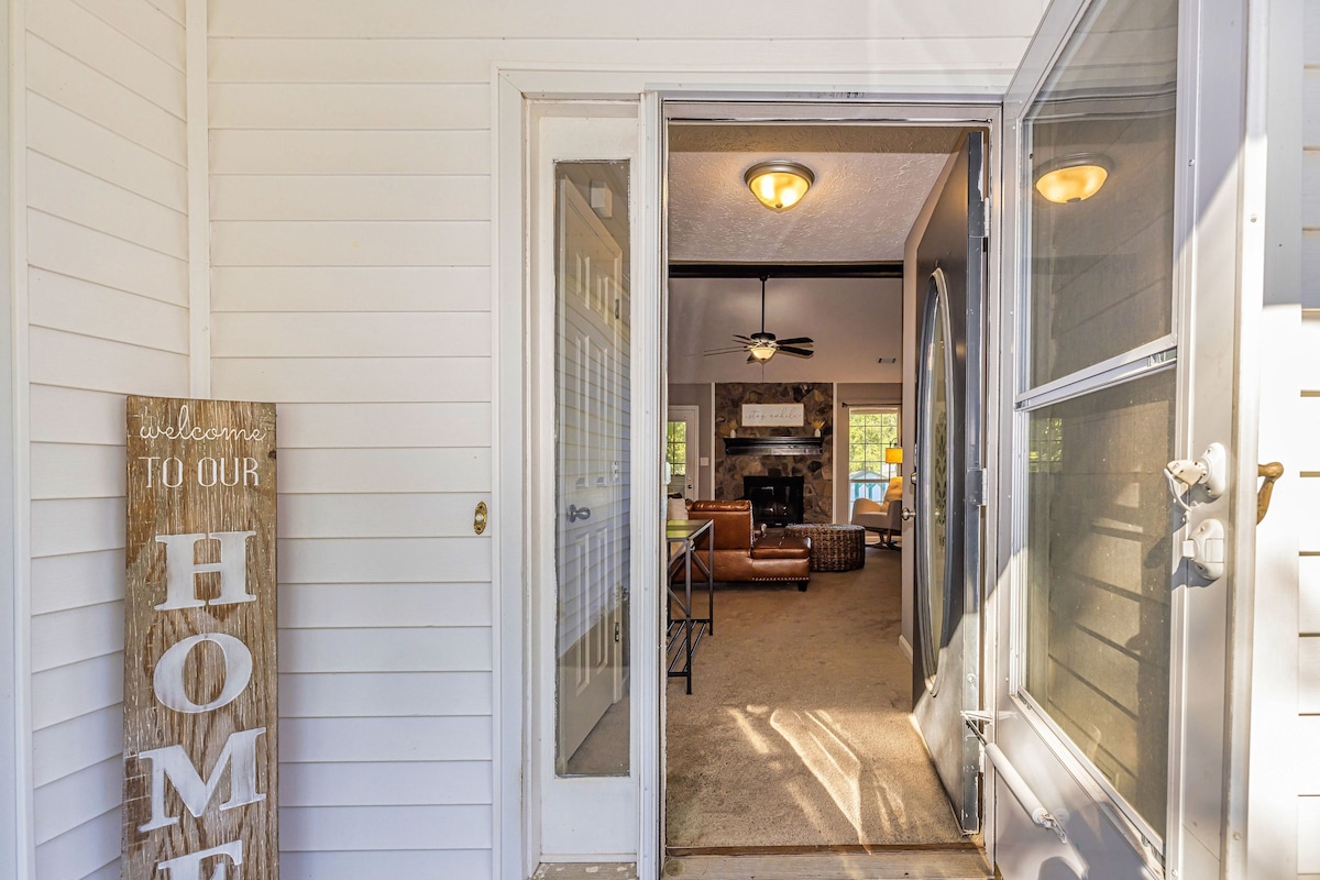 Cozy Home - Walkable to downtown Senoia