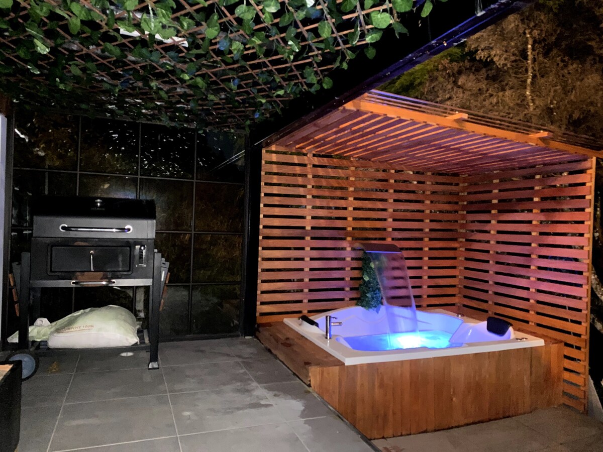 La Morada Amazing Eco-cabaña with private hot tub