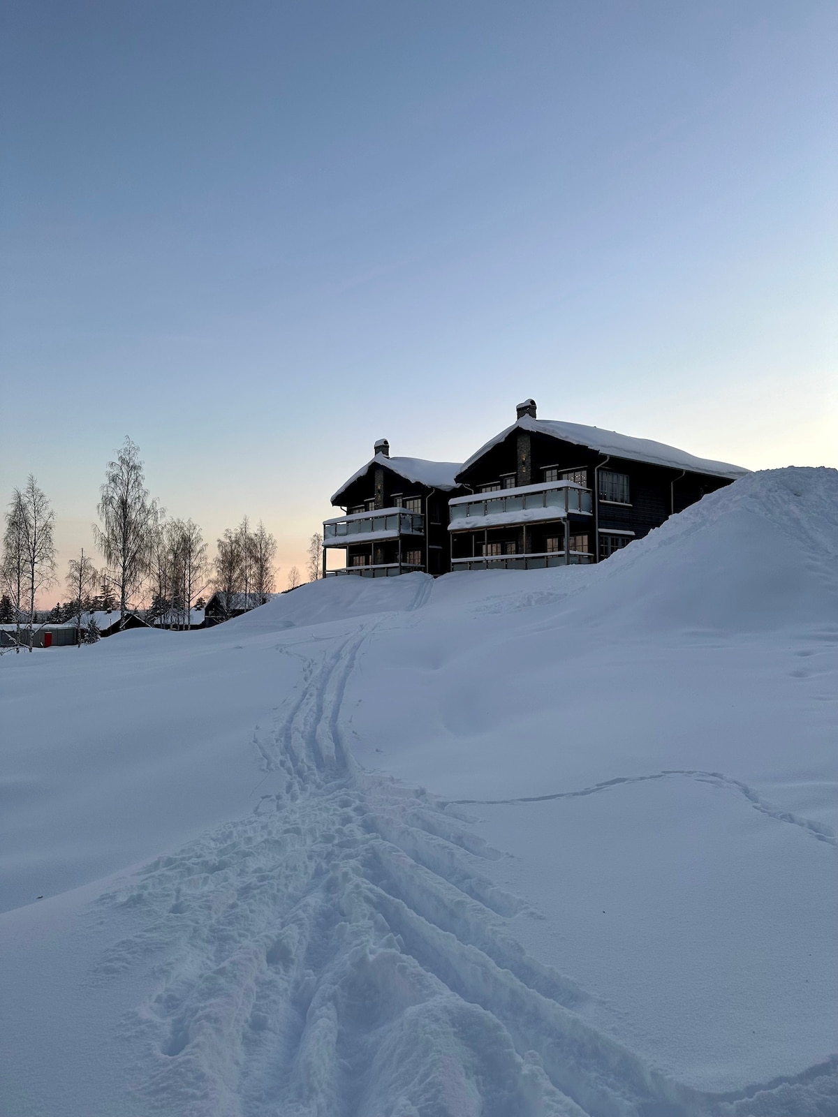 Sommar i Stöten Bästa Ski-in-ski-out  läget Stöten