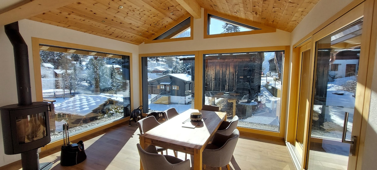 Chalet Glacier View