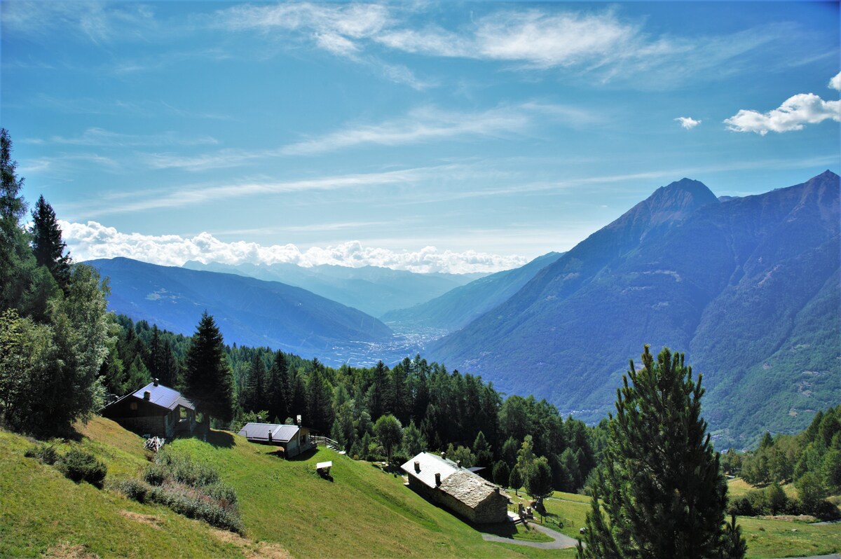 Michele's hut: Mortirolo  bike&moto in Valtellina