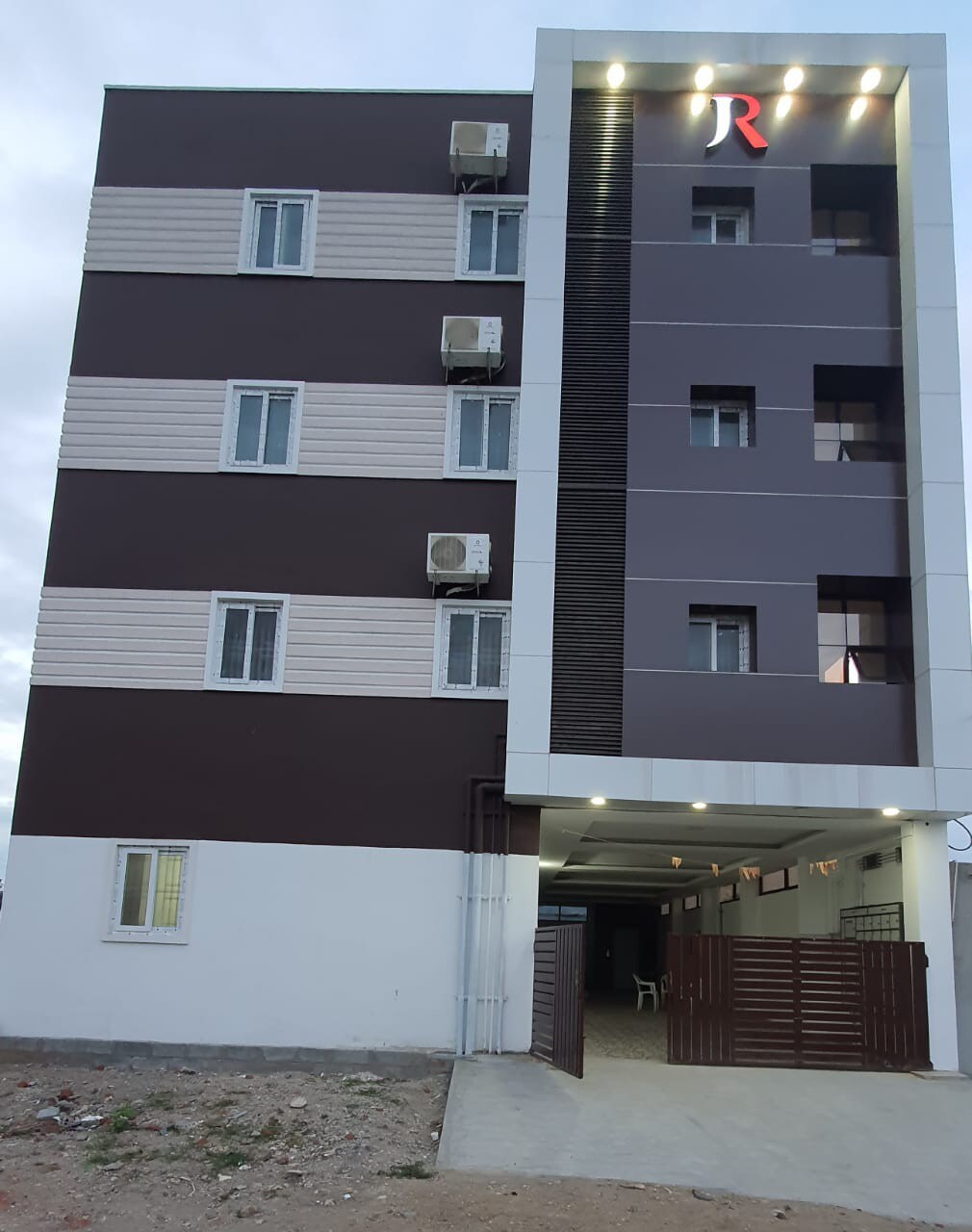 Coimbatore机场附近的2BHK舒适公寓