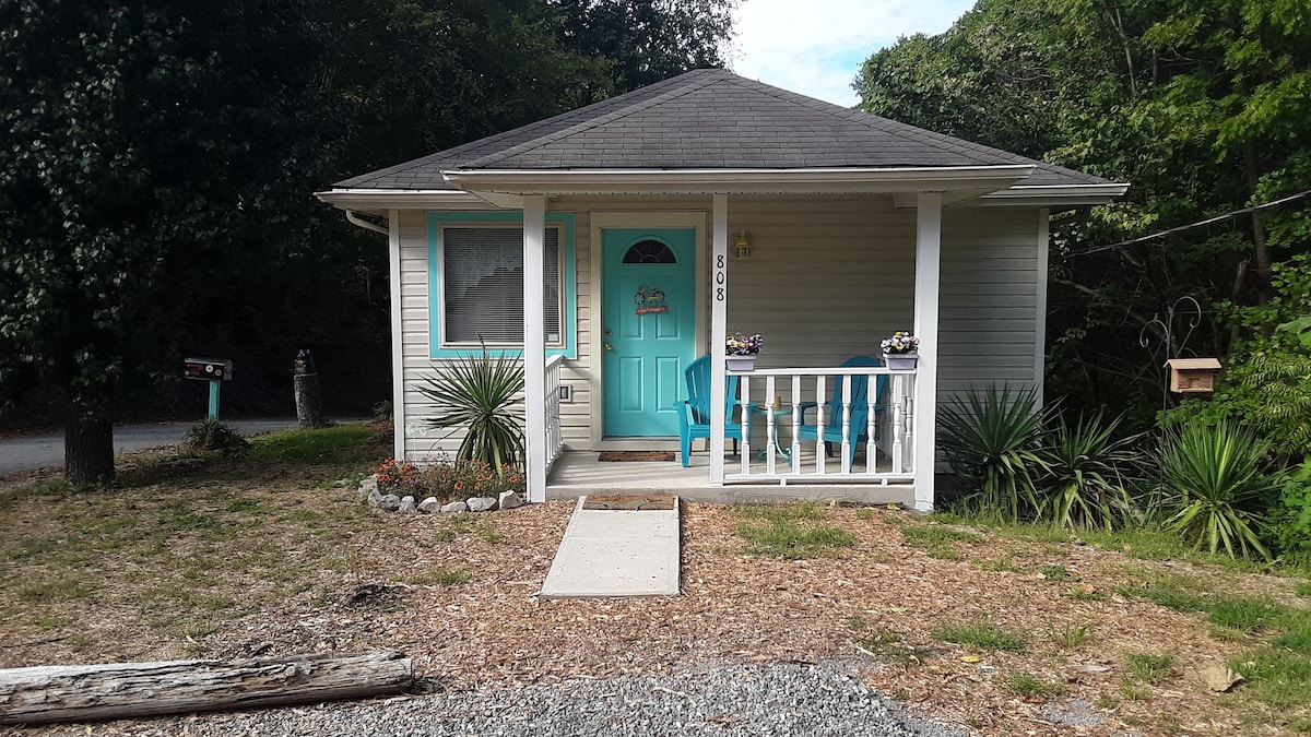 Mountain view cottage