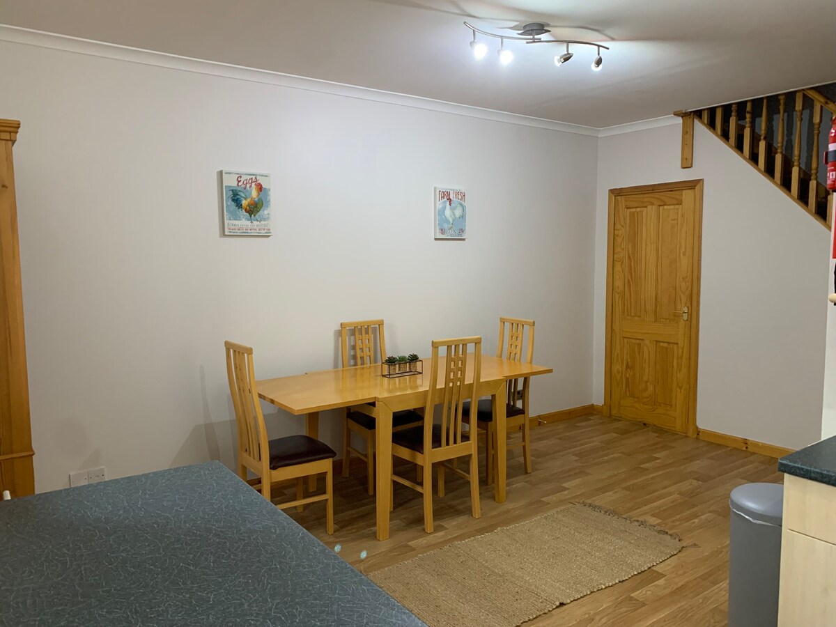 Spacious 2 double bedroom, house near Wick harbour