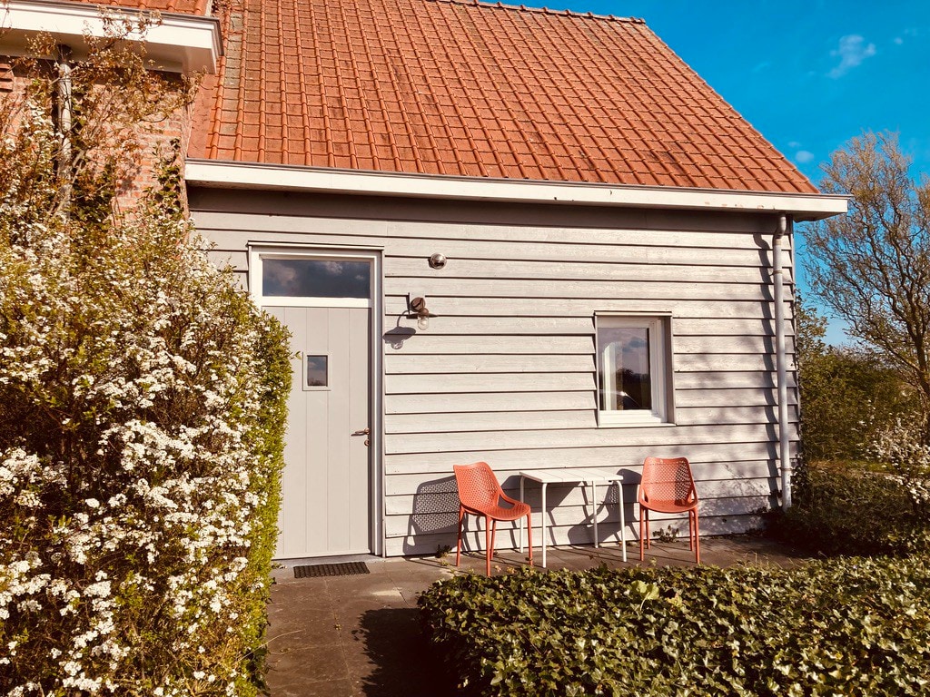 Lovely little house for 2/terrace/garden/near sea
