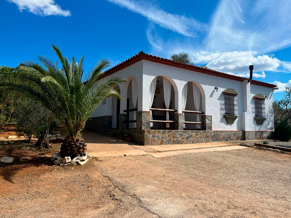 Casa Almendro Rural en la sierra norte de Sevilla
