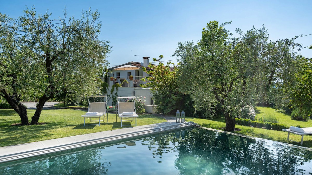 Villa La Memma - villa privata con piscina per 8