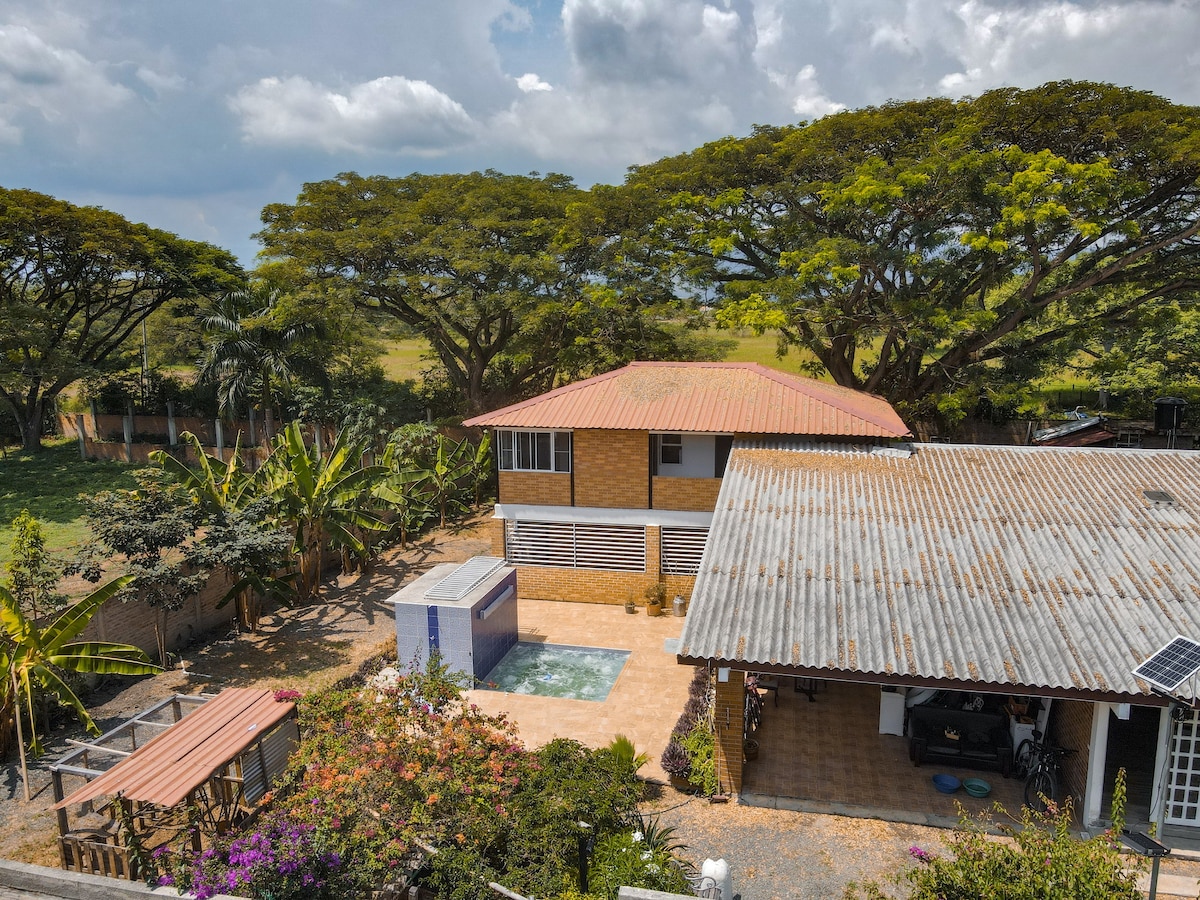 casa campestre rozo con jacuzzy, zonas verdes