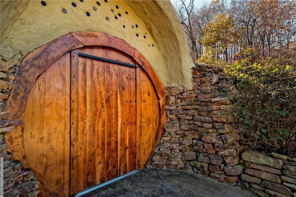 Hobbit House