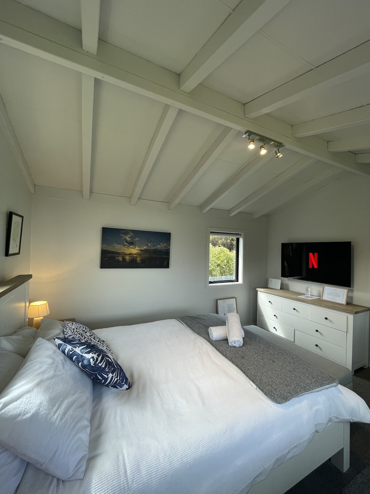 浪漫的单卧室客房，提供所有额外设施！
