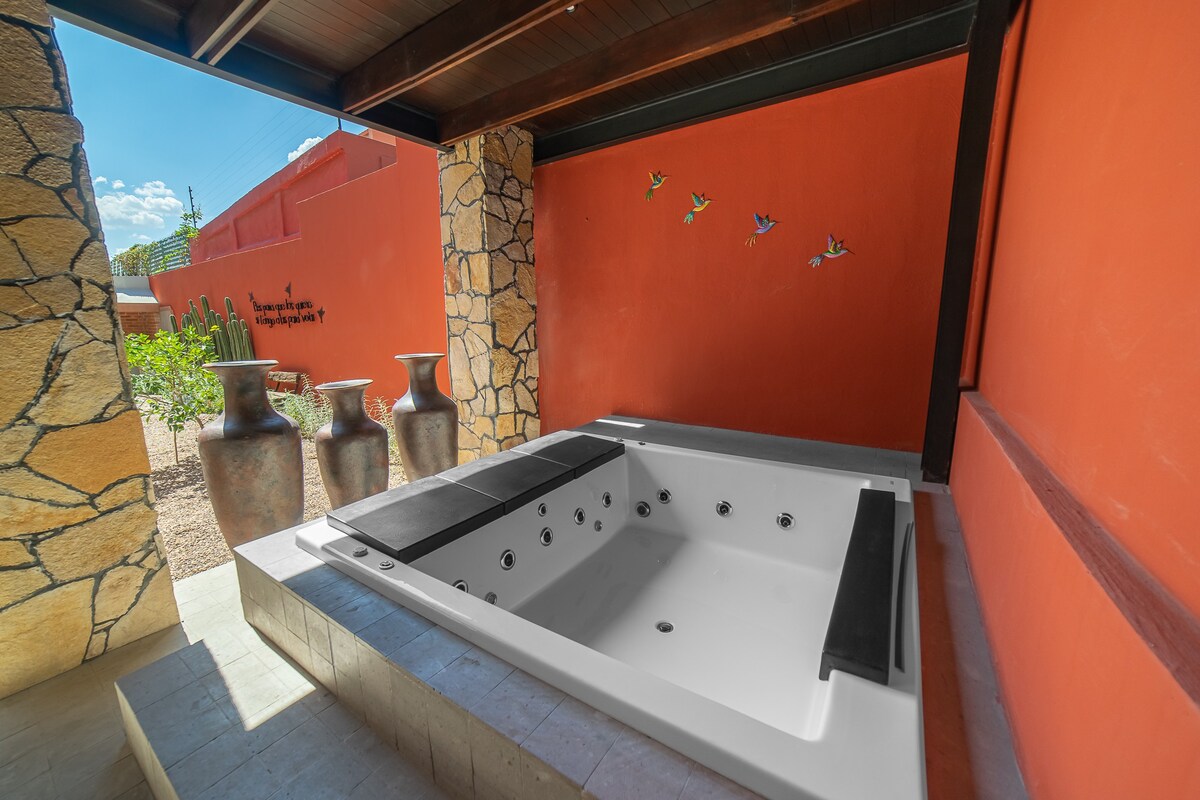 4Rooms w' Private Garden & Jacuzzi