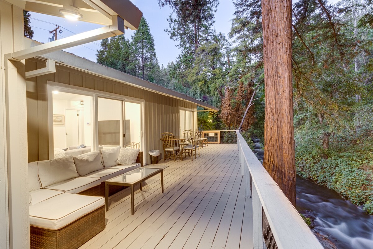 Redwood Creek House - Creek Front Property