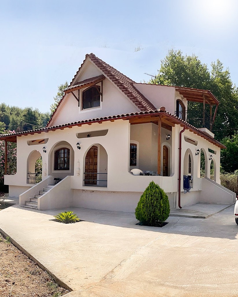 Vacker villa i den genuina delen av Grekland