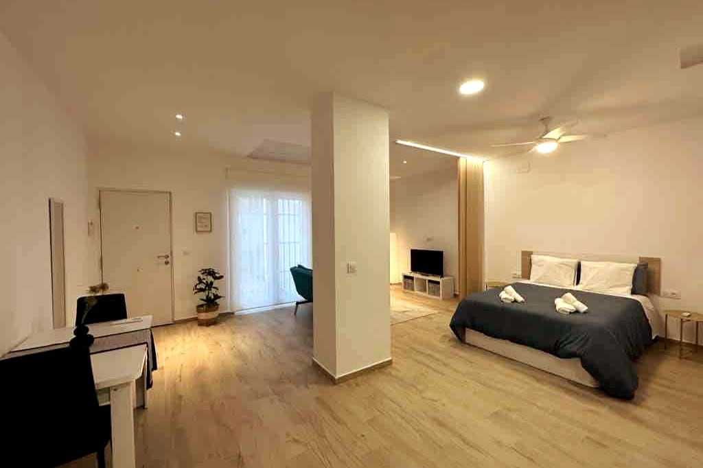 Loft Moderno y confortable C, zona Rambleta