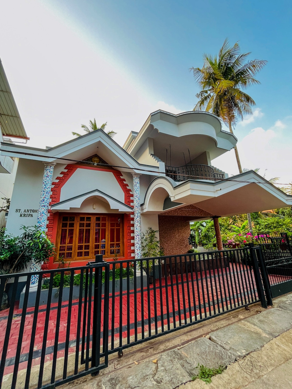 3BHK Villa - Ideal Getaway for Family & Friends