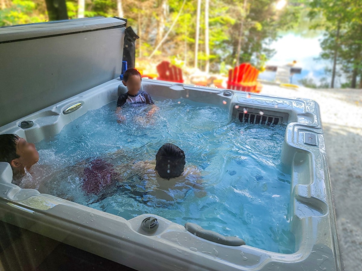 湖滨度假木屋，配备热水浴缸，距渥太华1小时车程