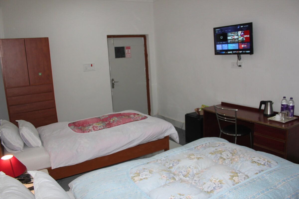 Discount Deluxe Room for Long Stay 002