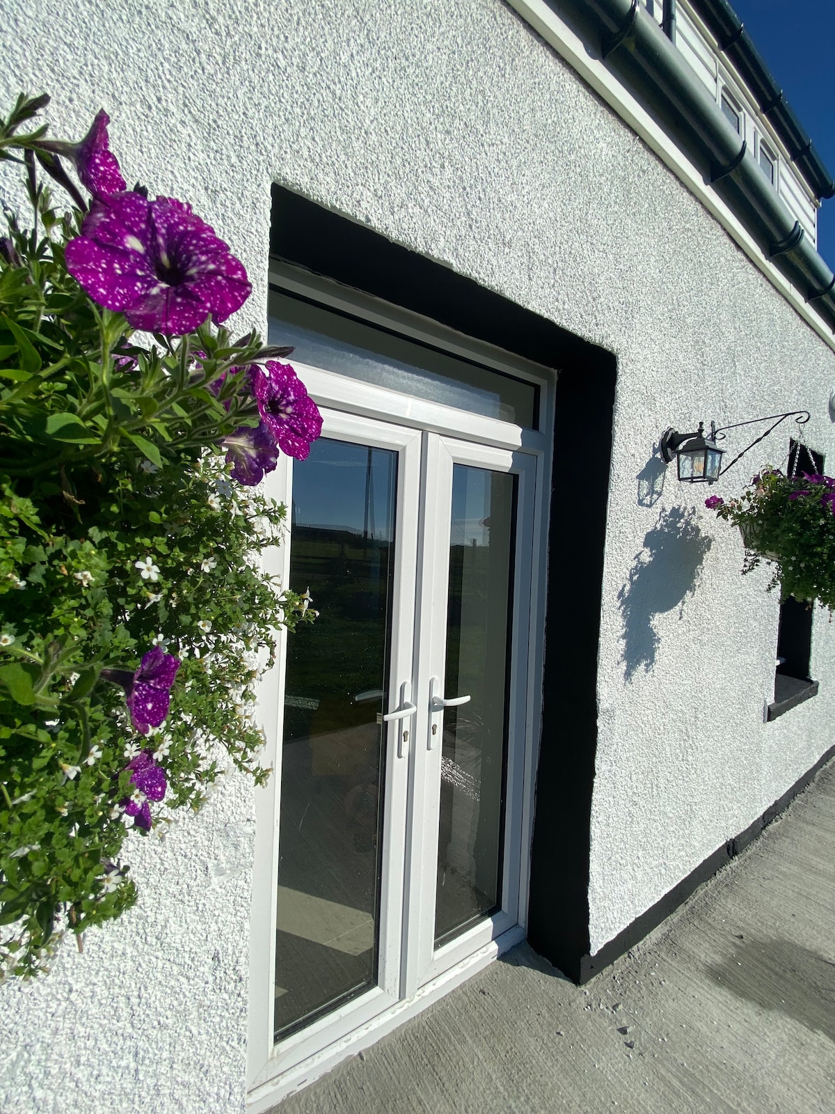 Alder Lodge. Your Hebridean fireside getaway