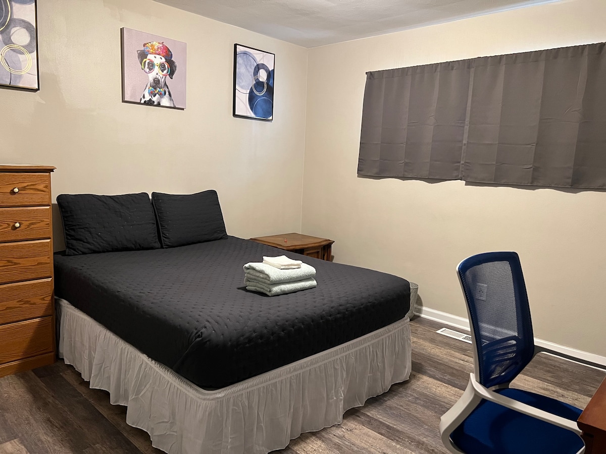 Master Suite Near Universities