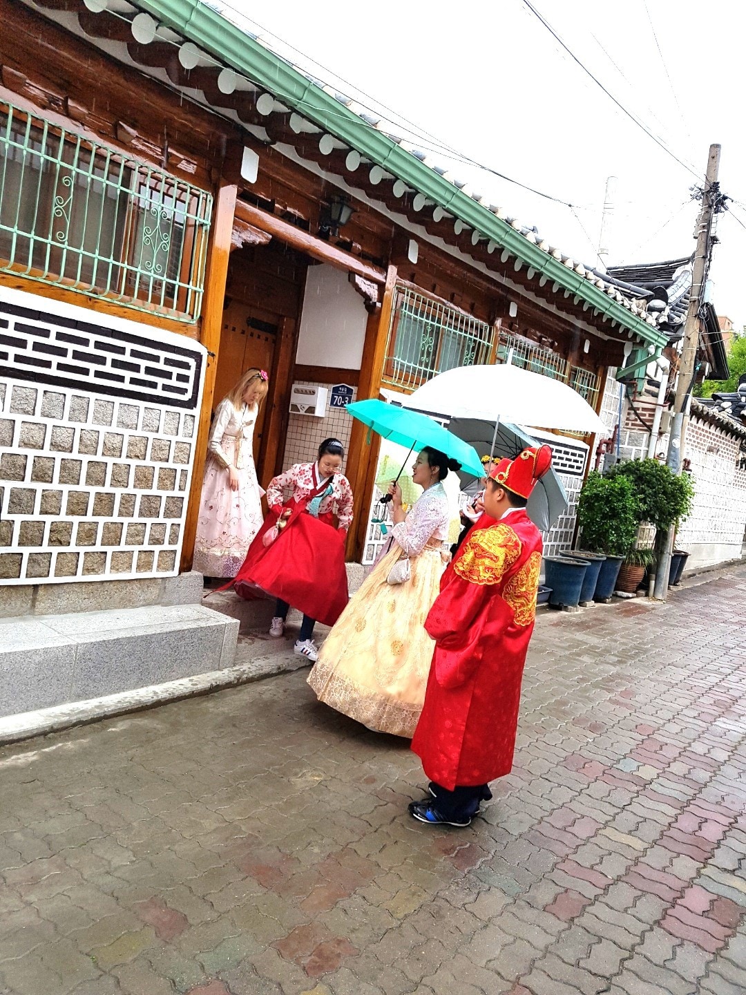 传统韩屋住宿（仅限一支团队住宿，私人住宅运营，电影位置，附近的地铁站）