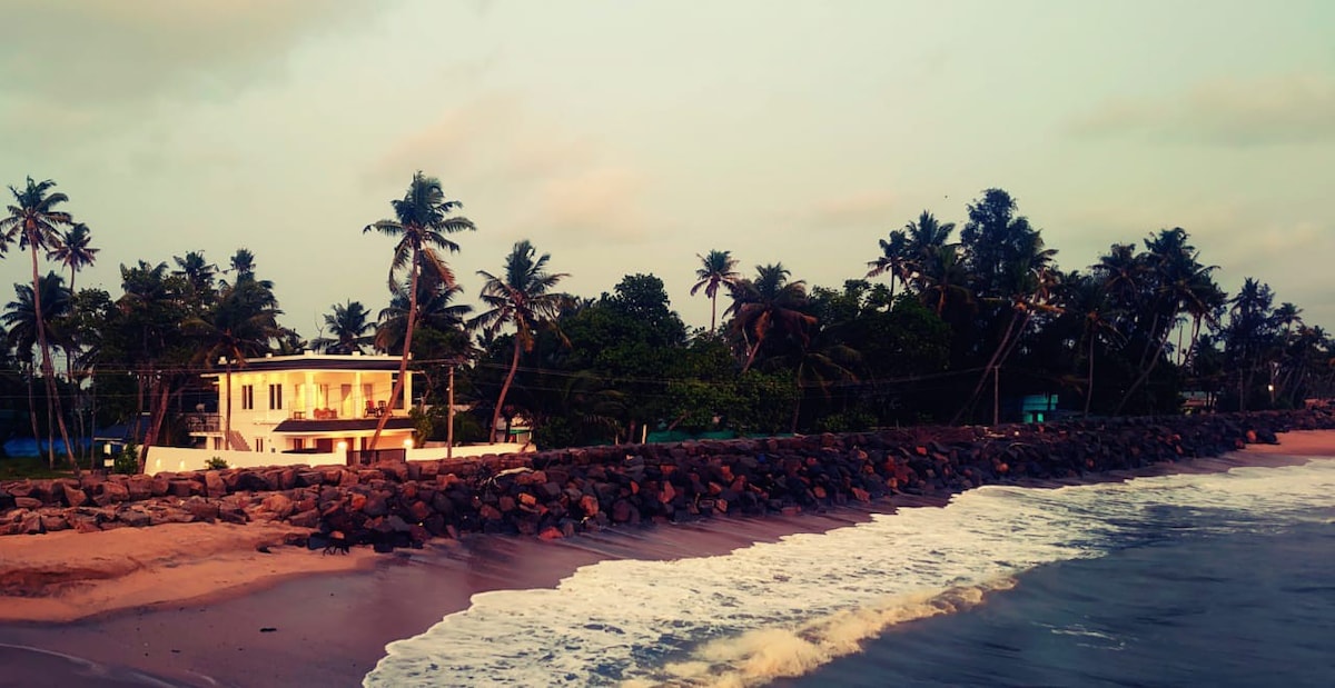 Theeraa stunning beachfront villa in Cherai